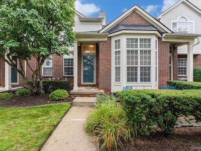 17102 Caitlin Cir, Walled Lake, MI, 48390