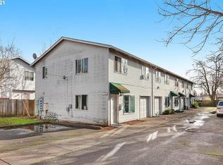 7406 SE Henderson St APT C, Portland, OR 97206