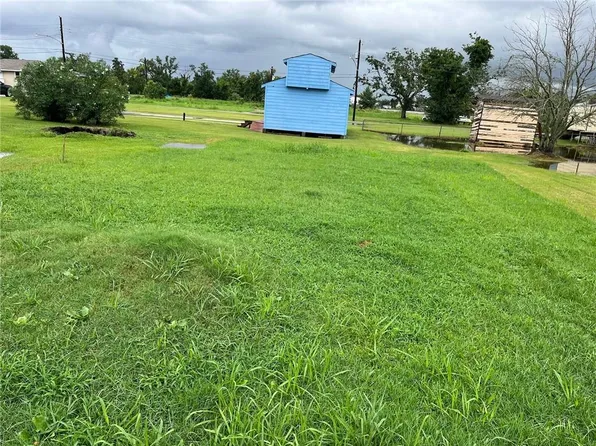 4964 Marcel St, Barataria, LA 70036