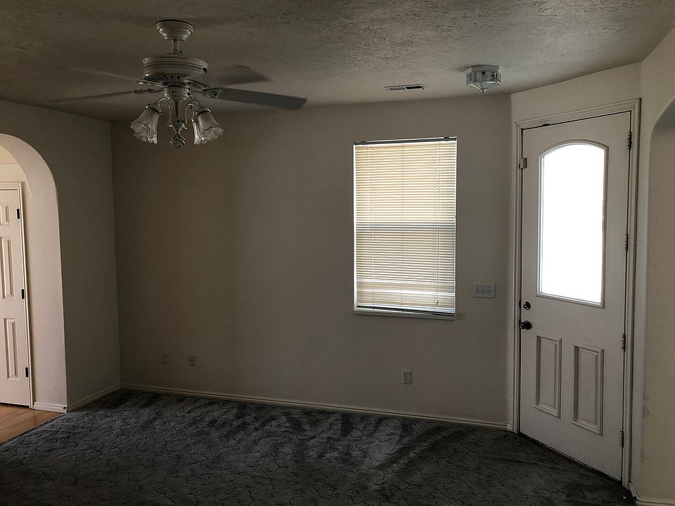 1st image of 5916 W Oakshade Ln