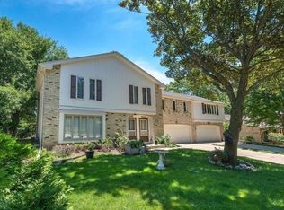 1046 N 124th St, Milwaukee, WI 53226