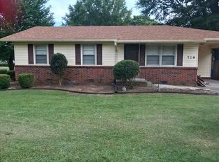 716 Frost St SW, Hartselle, AL 35640