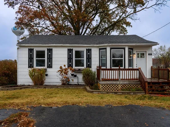 533 S Main St, Smithton, IL 62285