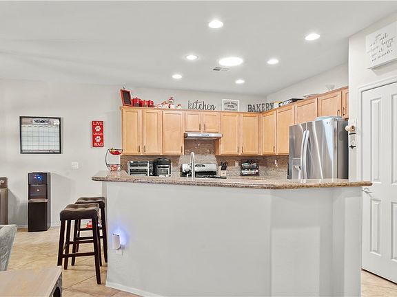 3rd image of 7723 Widewing Dr
