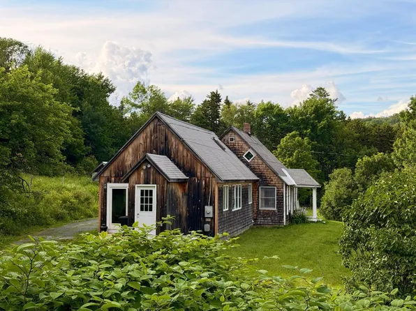 1153 King Hill Road, Readsboro, VT 05350