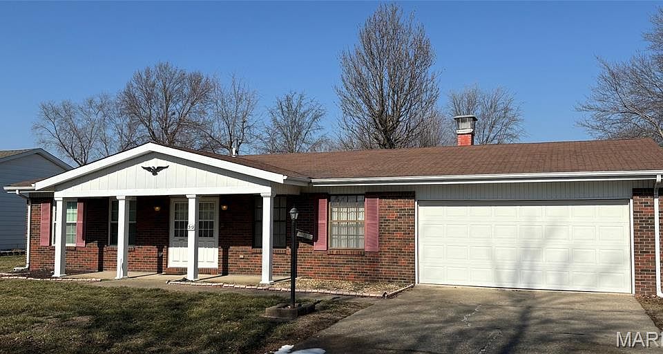 1st image of 319 David Dr