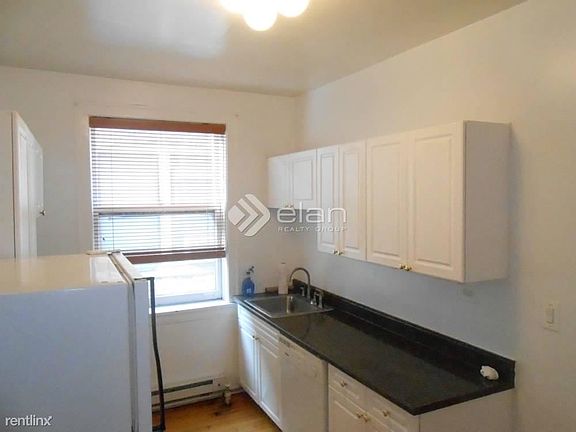 3rd image of 325 Kedzie St APT 327