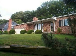 85 Independence Dr, Orchard Park, NY 14127