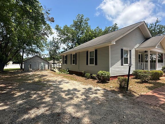 3rd image of 306 Chinquapin Rd