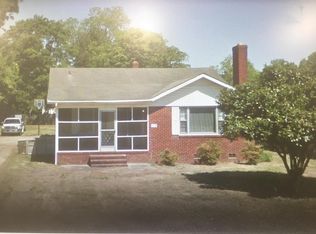 118 S Dennis Ave, Bishopville, SC 29010