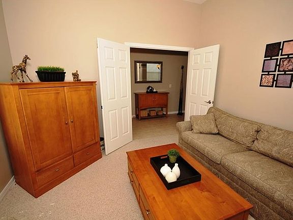 4th image of 890 Kersfield Cir