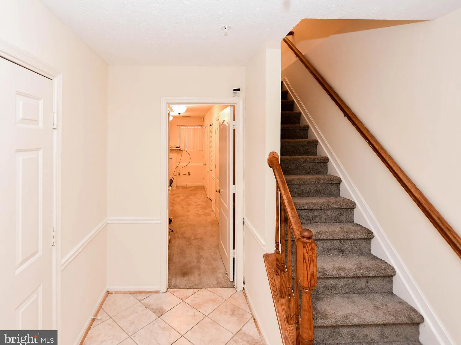 3 bed, 4.0 bath, 1320 sqft, $2,850 — Photo 3
