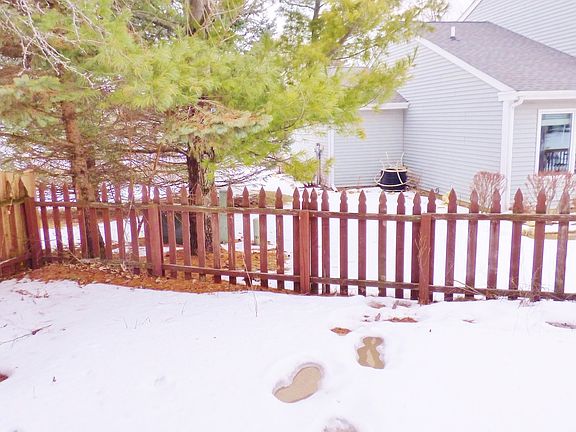 2nd image of 434 Newbury Dr