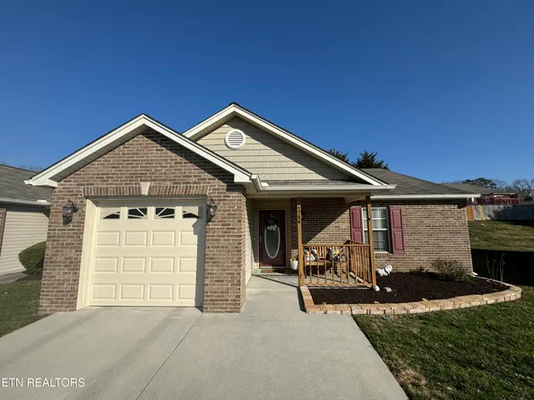 1704 Appian Way, Knoxville, TN 37923