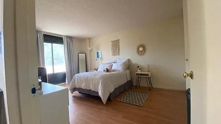 Rented by US # 1 Realty | media 21