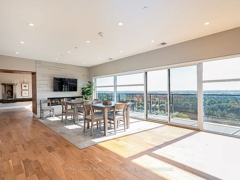 1878 Gordon St #202 — Photo 22