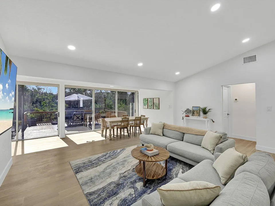 852 Rabbit Rd