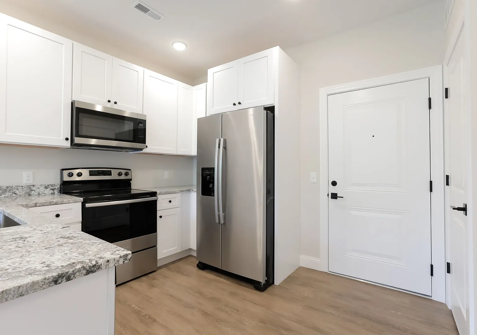 301 W. University Ave — Photo 4