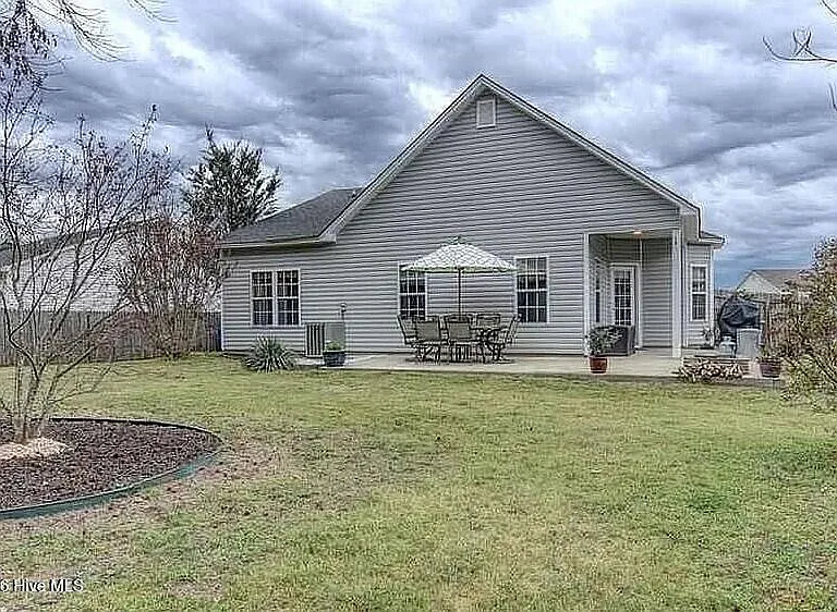 8657 Orchard Loop Rd NE — Photo 2