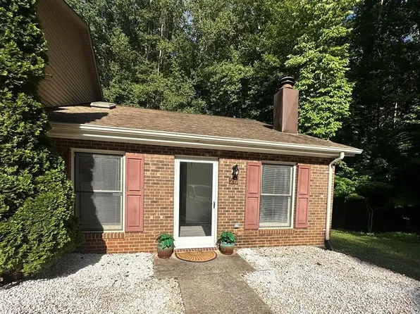 67 Valencia Dr, Collinsville, VA 24078
