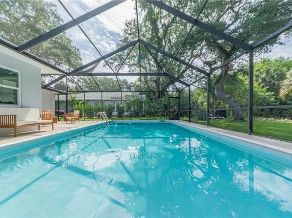 326 Date Palm Rd, Vero Beach, FL 32963