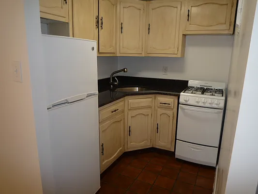 Rented by New Yorker Realty | media 12