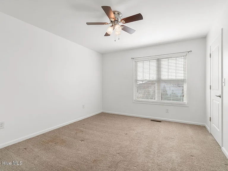 1103 Pirates Landing Dr — Photo 31