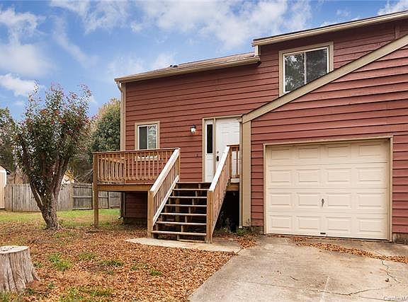 2nd image of 7743 Park Vista Cres