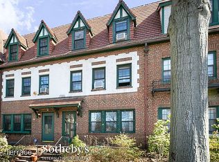404 Burns St #2, Forest Hills, NY 11375