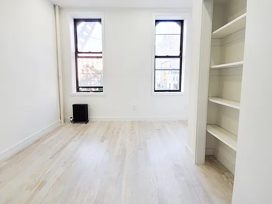 Rented by Brighton Management | media 8