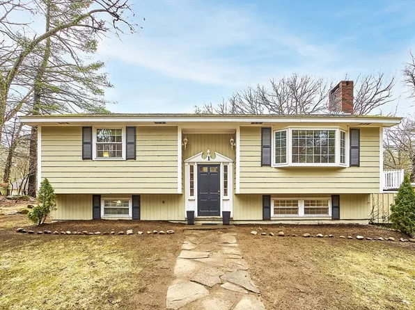 1 Larson Rd, Wilmington, MA 01887