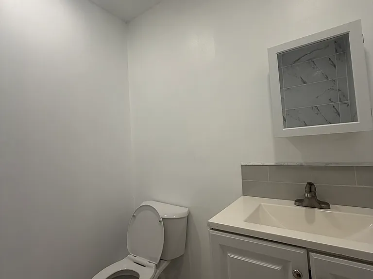 8426 Brunswick Pl — Photo 37