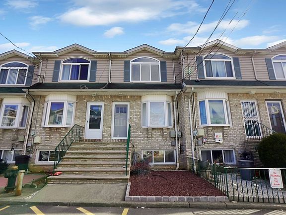 2nd image of 24 Lyceum Ct
