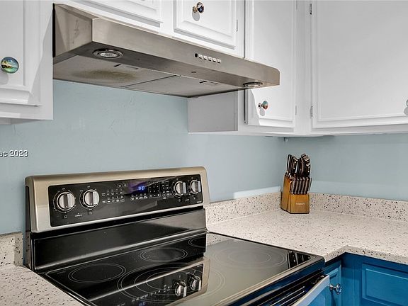 3rd image of 34 S Forest Beach Dr Unit 14A