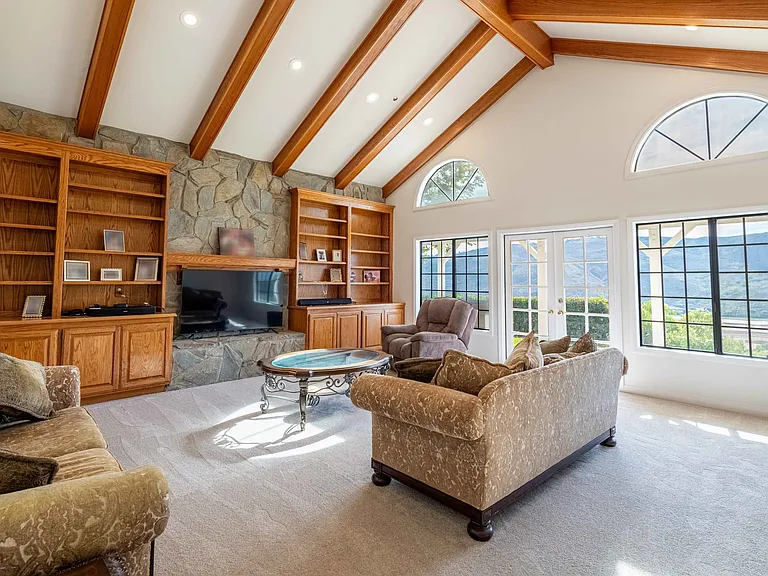 11300 Highridge Ct — Photo 22