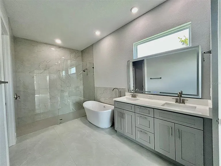 8147 Tracy Cir — Photo 12