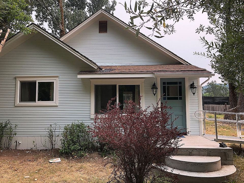 2nd image of 221 Davidson Ln