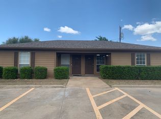 1718 Short St APT A, Cleburne, TX 76033