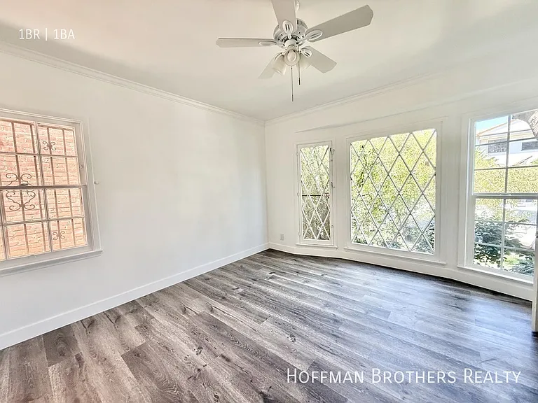 613 S Dunsmuir Ave — Photo 3