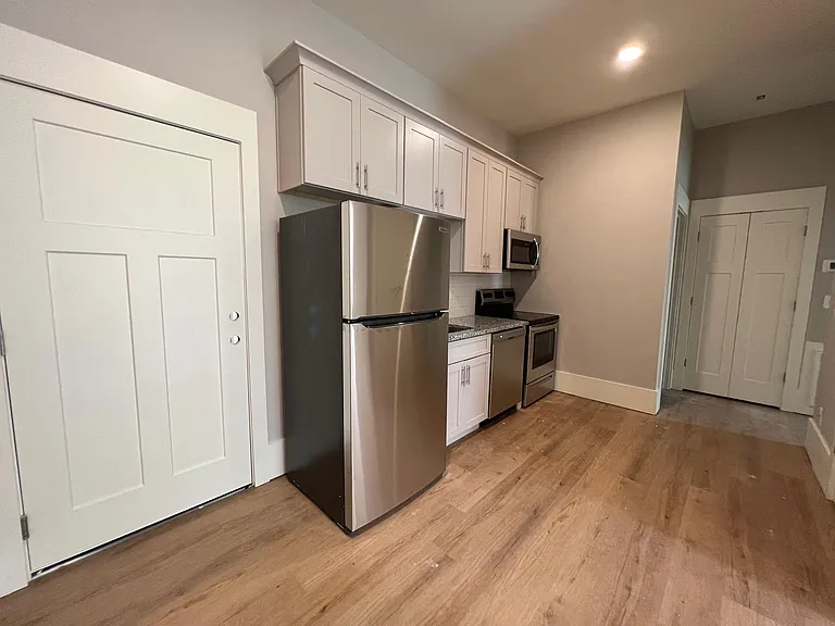 4134 N Swann St #4134 — Photo 7