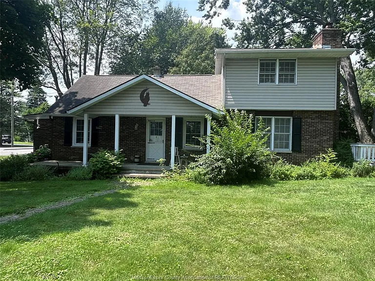 1720 Orford St — Photo 1