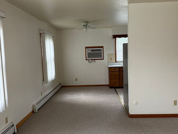 5th image of 810 Walnut St