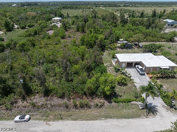 2nd image of 5951 Royal Okley Ln