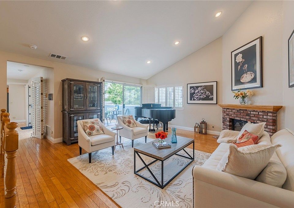 1st image of 622 N Guadalupe Ave #B