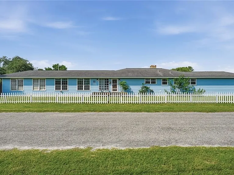 651 W Wilson Ave — Photo 1