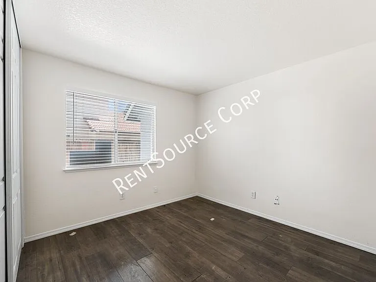 2145 W Avenue P8 — Photo 20