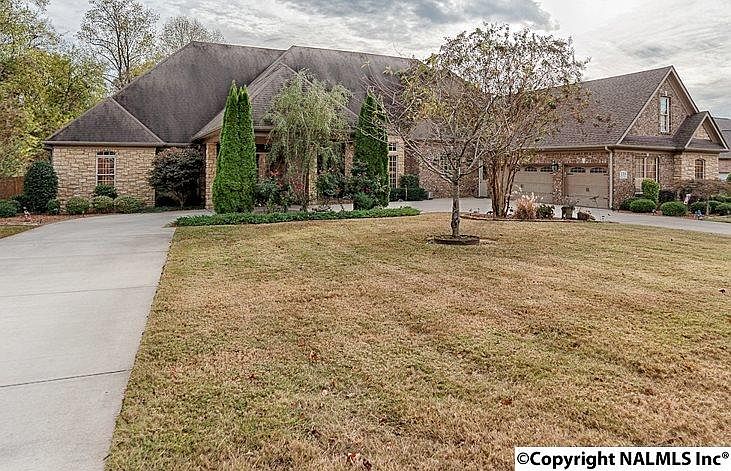 1st image of 230 Kelsey Lynn Ln