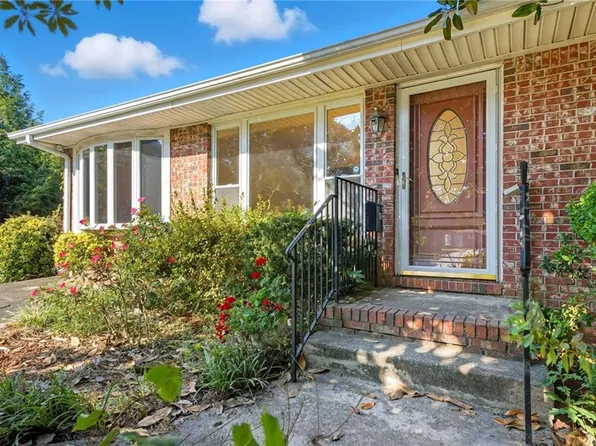 105 Mercer Ct, Jonesboro, GA 30236
