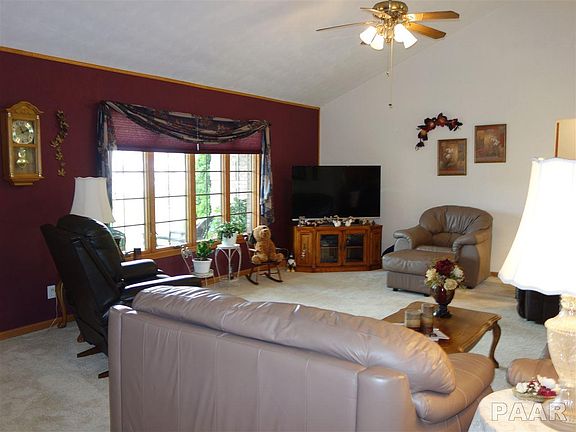 3rd image of 518 N Phil Gould Dr