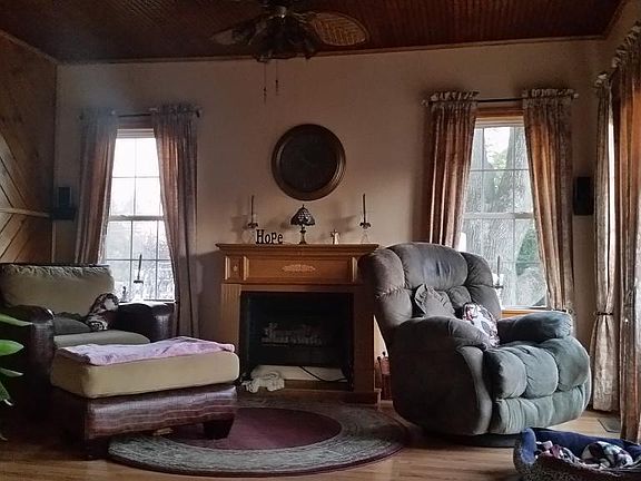 5th image of 169 Sherman Ave